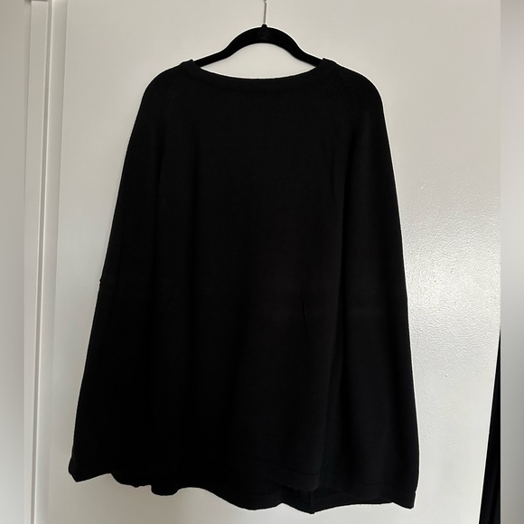 IMAN Poncho - Picture 13 of 15